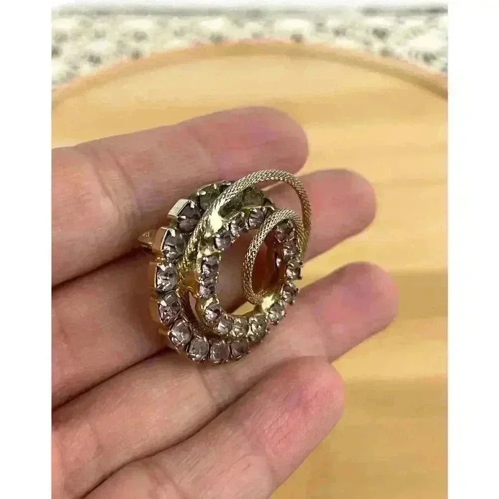 VTG Lavender Clear Glass Rhinestone Oval Gold Tone Brooch‎